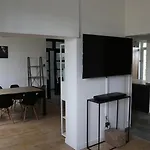 Maison De 100 M2 Equipee De 4 Chambres. *