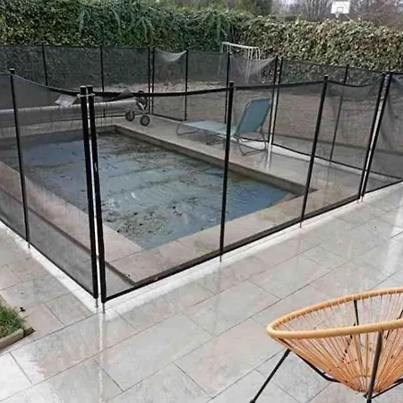 Maison De 100 M2 Equipee De 4 Chambres. *