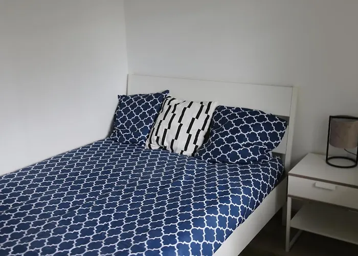 Maison De 100 M2 Equipee De 4 Chambres. Villa Valence