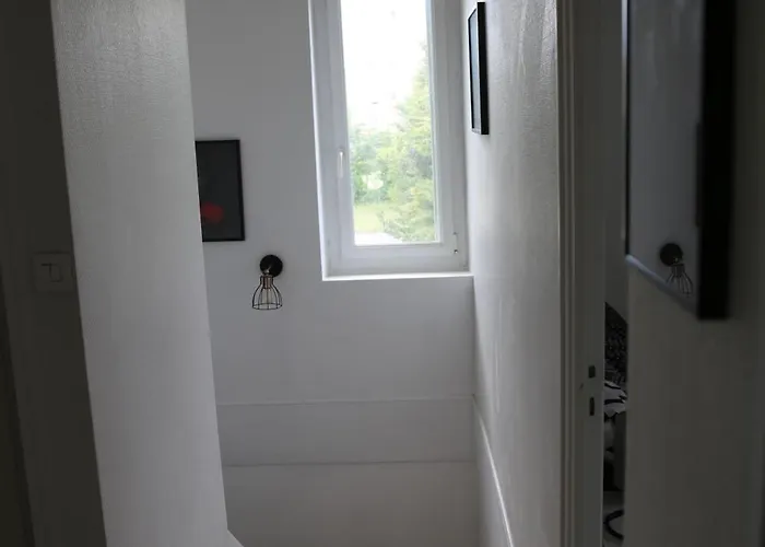 Villa Maison De 100 M2 Equipee De 4 Chambres. *