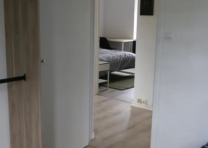 Maison De 100 M2 Equipee De 4 Chambres. *